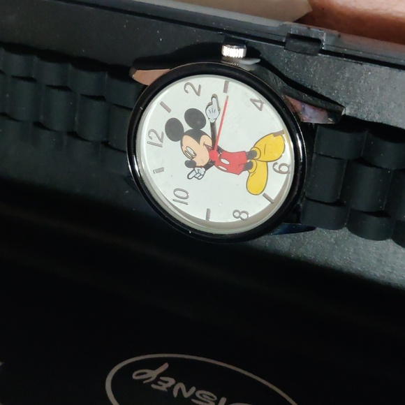 Disney Mickey Mouse Watch - Picture 2 of 7